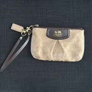 Coach wristlet brown/gold